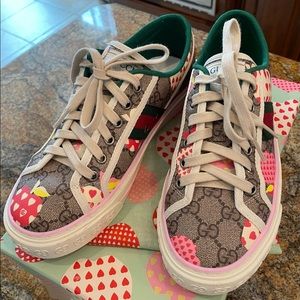 Gucci Les Pommes Tennis Shoes